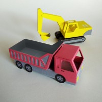 Lancement de nouveaux modèles d'excavatrice et de camion à benne basculante