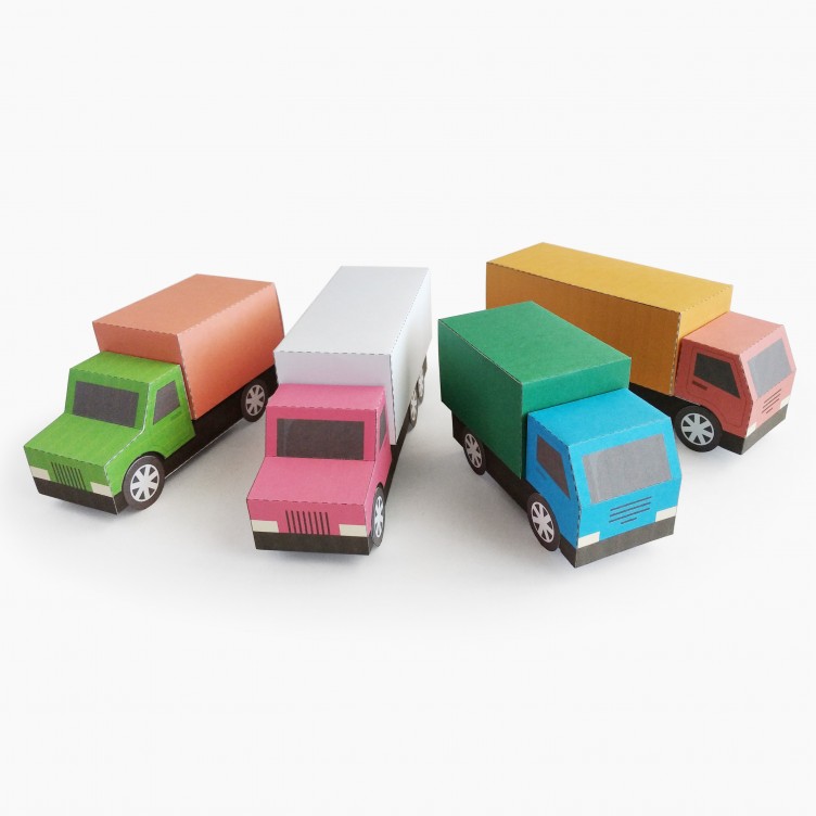 CAMIONS 4 en 1. Paper Toys / Coffrets Cadeaux